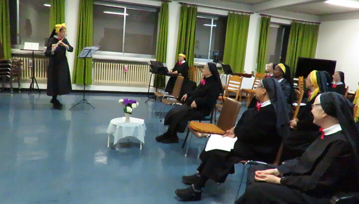 Feastday Greetings for Sr. Lumen Gloria 5